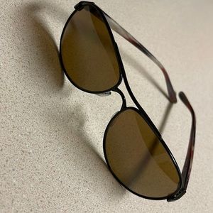 Oakley polarized aviators